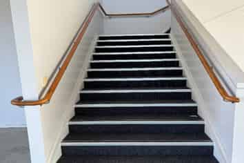 Mezzanine Retail for Lease