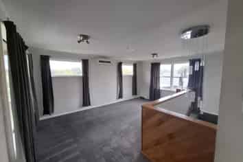 6 John Road, Fairy Springs