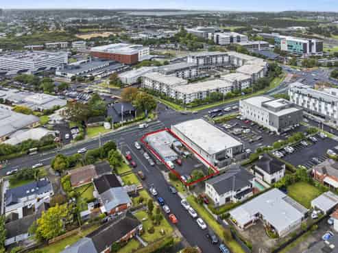 Mixed-use corner site opposite hospital
