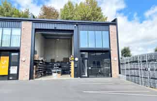 Striking Industrial unit - designed to impress