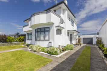 63 Kennedy Road, Napier South