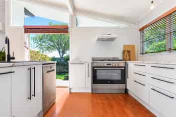 17 Sherwood Drive, Pukete