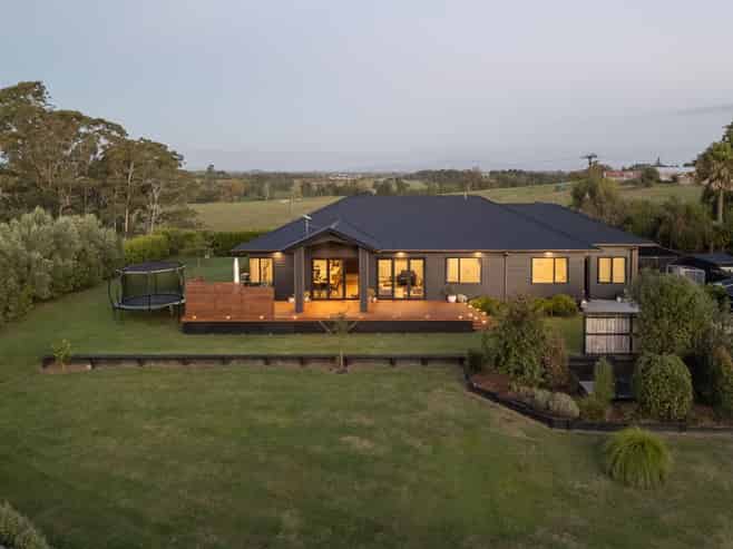 9 Hall Road, Peacocke