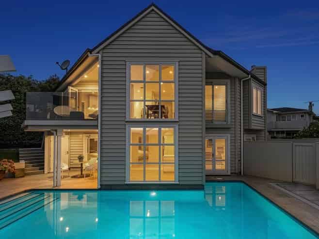 2/13 Walton Street, Remuera