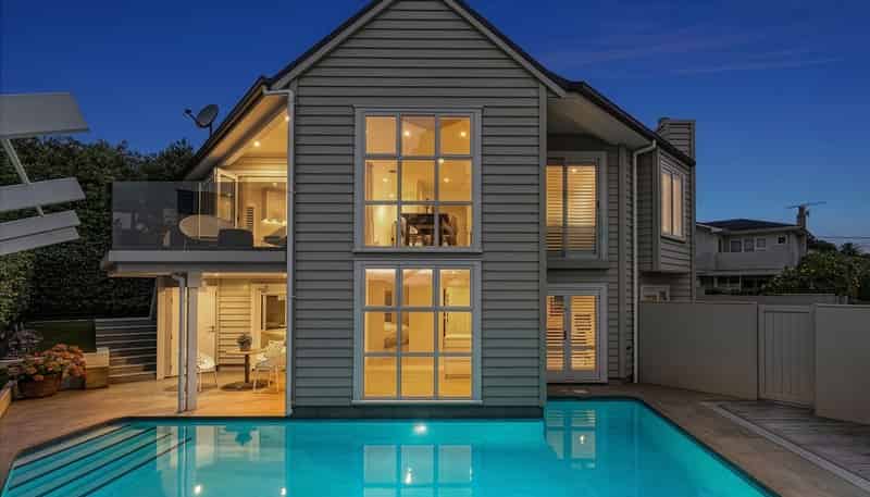 2/13 Walton Street, Remuera