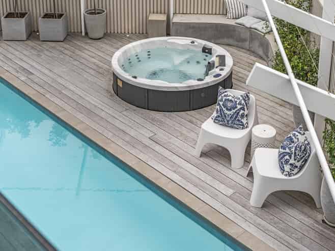 2/13 Walton Street, Remuera