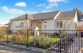 7 Paeroa Street, Riccarton