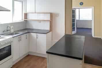 7 Paeroa Street, Riccarton