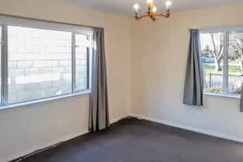 7 Paeroa Street, Riccarton