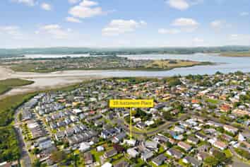 18 Justamere Place, Weymouth