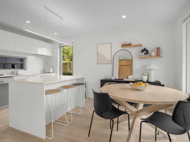 52A Durham Crescent, Fairfield