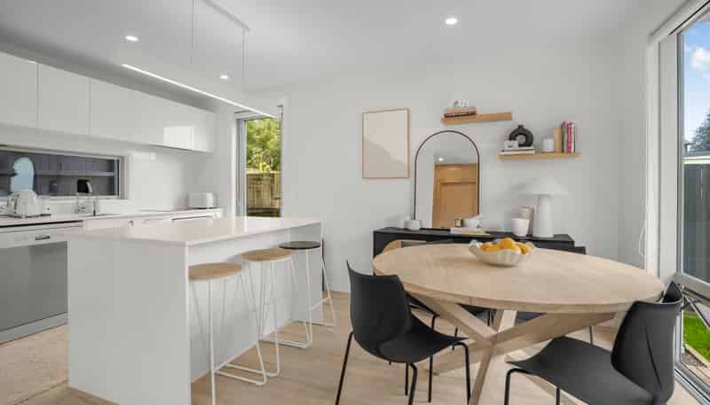 52A Durham Crescent, Fairfield