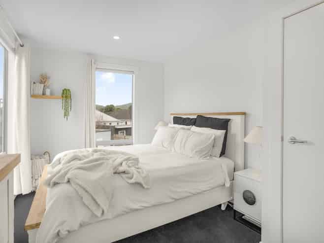 52A Durham Crescent, Fairfield