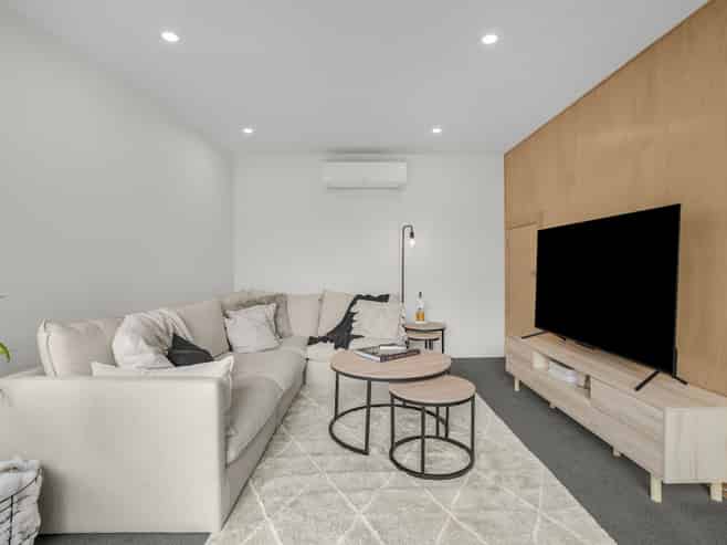 52A Durham Crescent, Fairfield