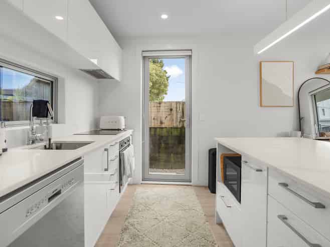 52A Durham Crescent, Fairfield