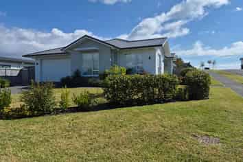 5 Marangai Place, Beachlands