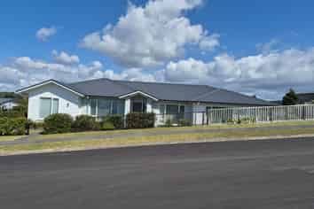 5 Marangai Place, Beachlands