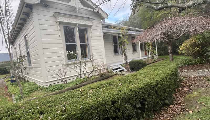 97 Kuratawhiti Street, Greytown