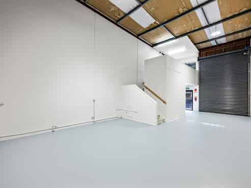 North-facing unit with excellent natural light