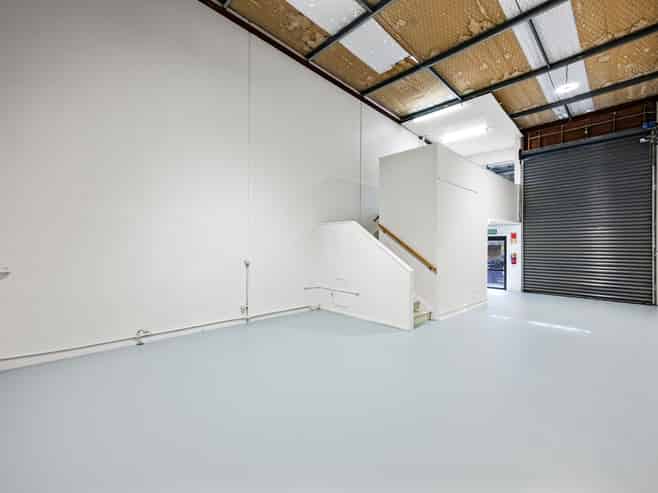 North-facing unit with excellent natural light