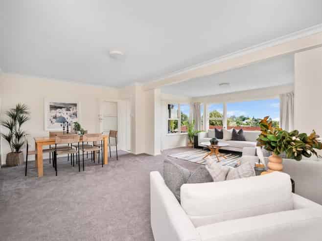 2/ Upland Street, Brookfield