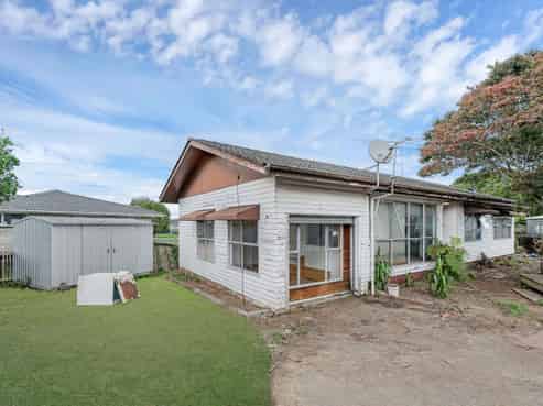 7 Damian Way, Weymouth