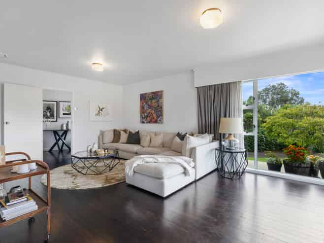 9 Roadley Avenue, Sunnyhills