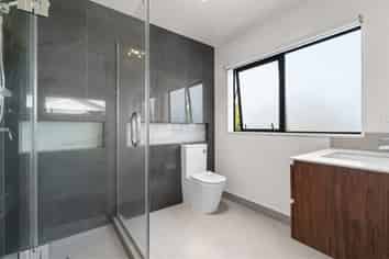 1/12 Sherwood Drive, Pukete