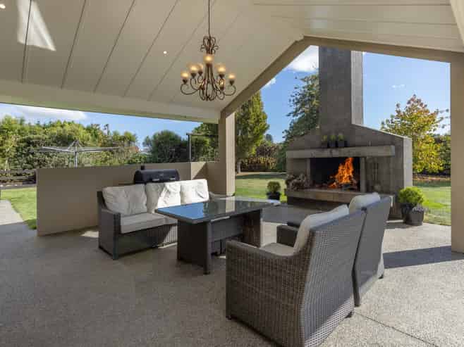 1068 Queen Street, Levin