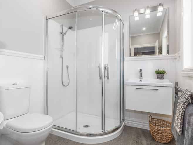 1068 Queen Street East, Levin