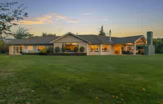 1068 Queen Street, Levin