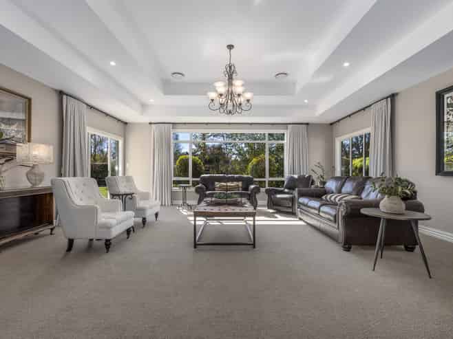 1068 Queen Street East, Levin