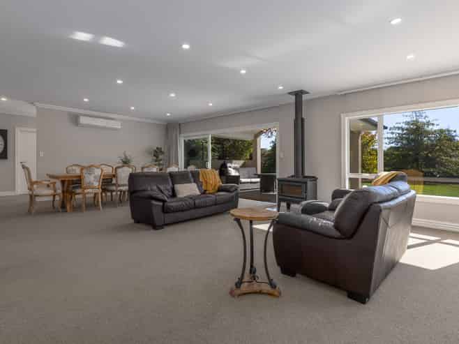 1068 Queen Street, Levin