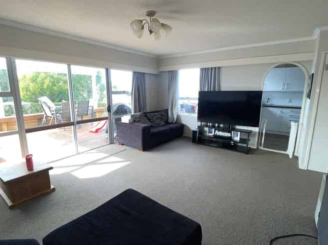 17B Russleigh Drive, Dinsdale