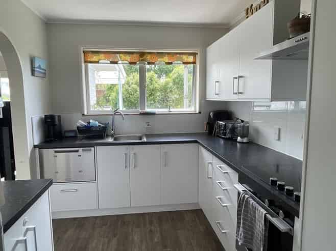 17B Russleigh Drive, Dinsdale