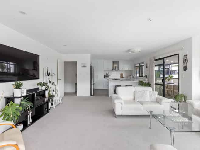 7E Puriri Avenue, Orewa