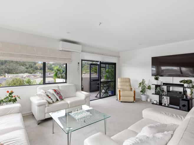 7E Puriri Avenue, Orewa