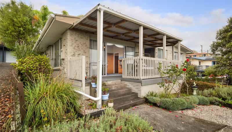 102 Marie Place, Thames