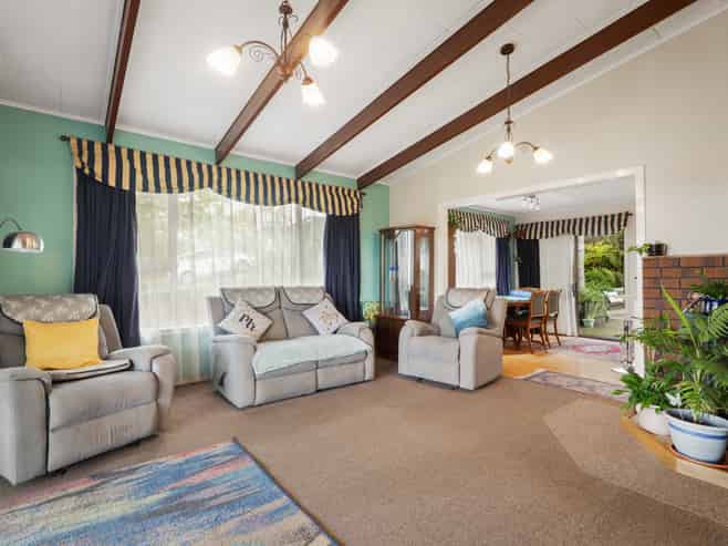 102 Marie Place, Thames