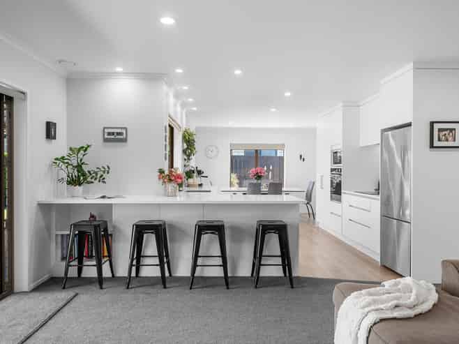 9 Shalimar Place, Huntington