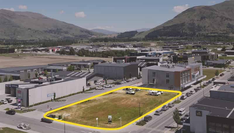  16, 18, 20 Sir Tim Wallis Drive, Wanaka