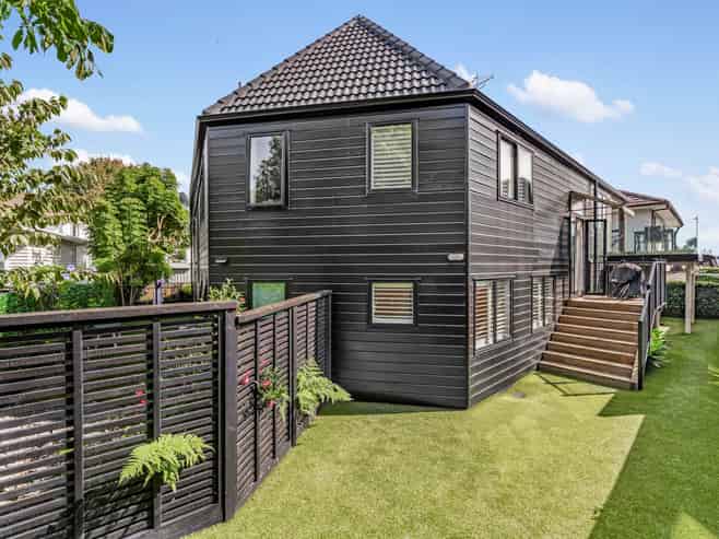 2/42 Goldie Street, Saint Heliers