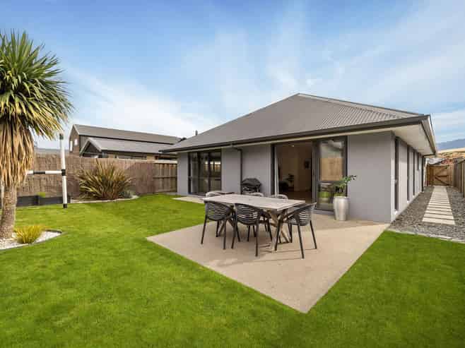 41 Howden Drive, Jacks Point