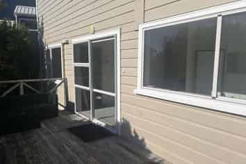 90B Karepa Street, Brooklyn