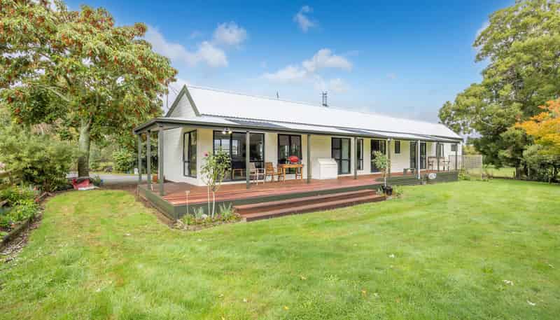 695A Gordonton Road, Gordonton