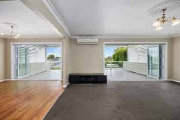 10 Willis St, Mount Albert