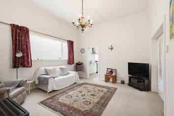 44 Rintoul Street, Newtown