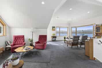 156 Nevay Road, Karaka Bays