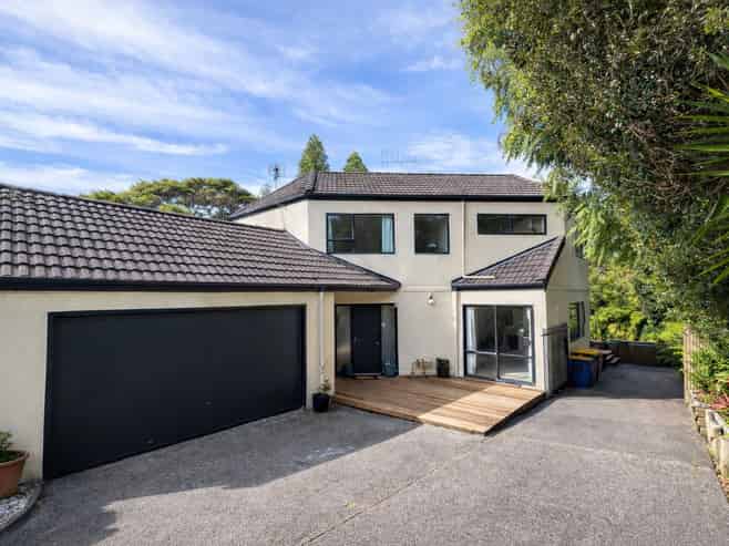 4/11 Waratah Street, Birkenhead