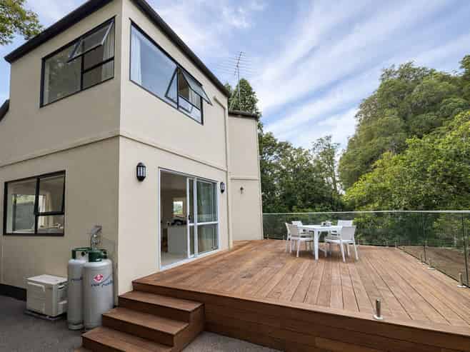 4/11 Waratah Street, Birkenhead